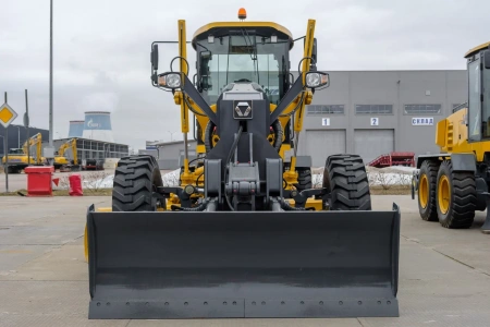 Автогрейдер XCMG GR2205AT 